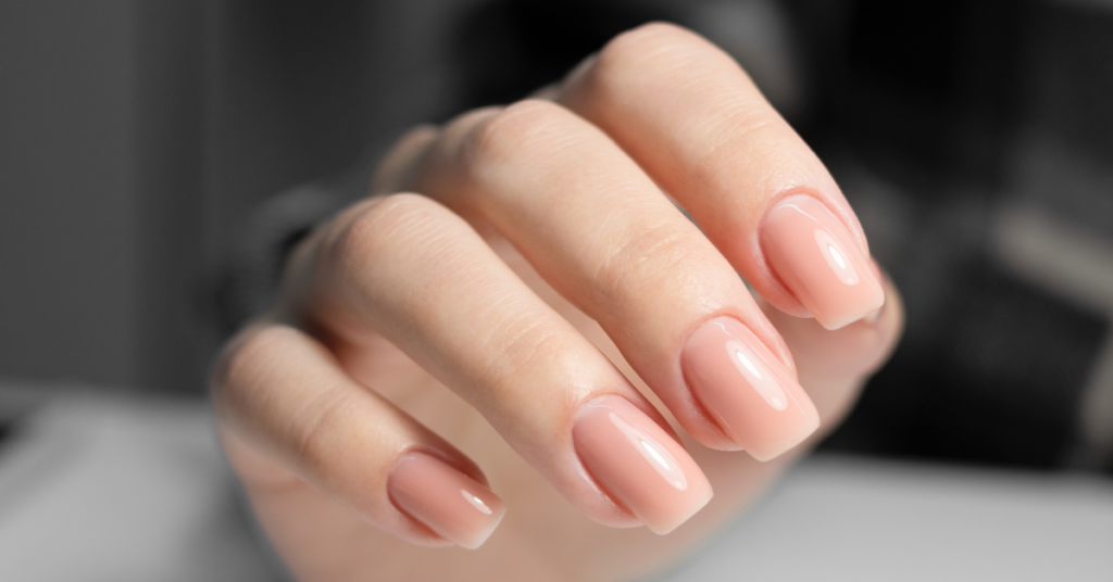 What are Sculpted Manicures on Natural Nails?