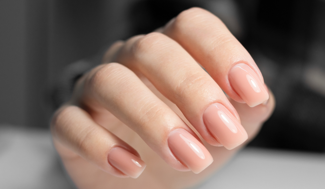 What are Sculpted Manicures on Natural Nails?